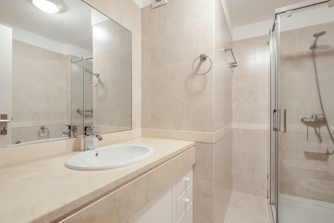 Elegant With Sea Views By Trip2portugal *
